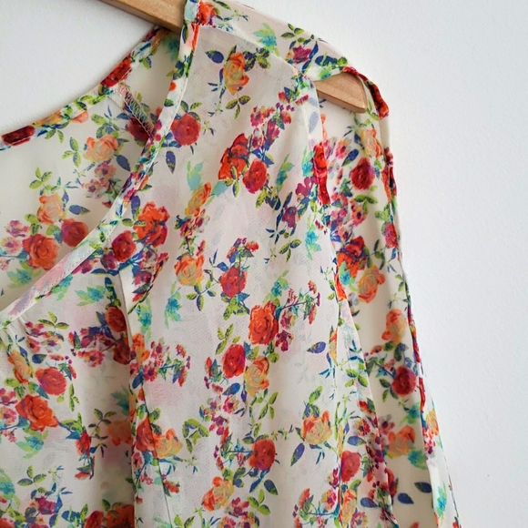 Flowy Summer Top - Picture 4 of 6